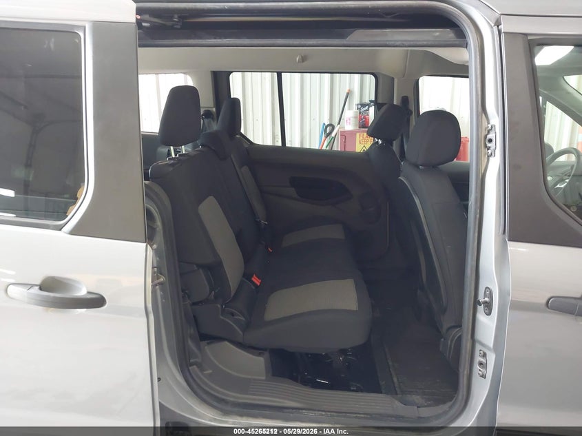 AtlanticExpress - Ford Transit Connect