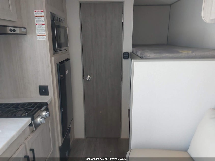 2024 COACHMEN CATALINA 17' BUMPER PULL auction photo 8