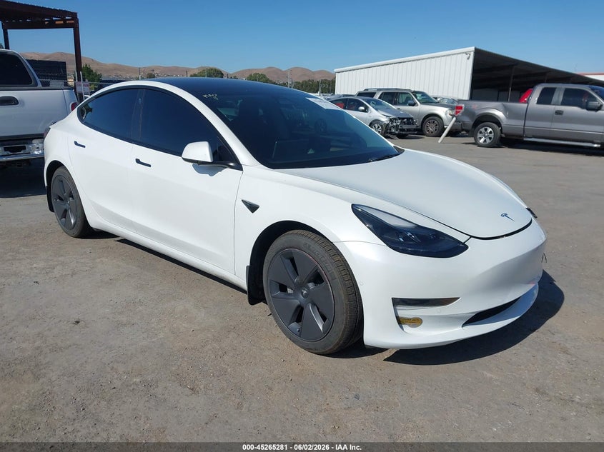Vin: 5yj3e1eb3nf323899, lot: 45763101, tesla model 3 long range dual motor all-wheel drive 2022 img_1