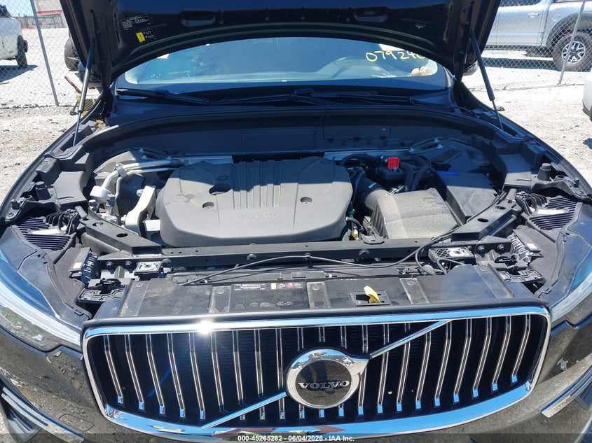 VOLVO XC60 - zdjecie 10