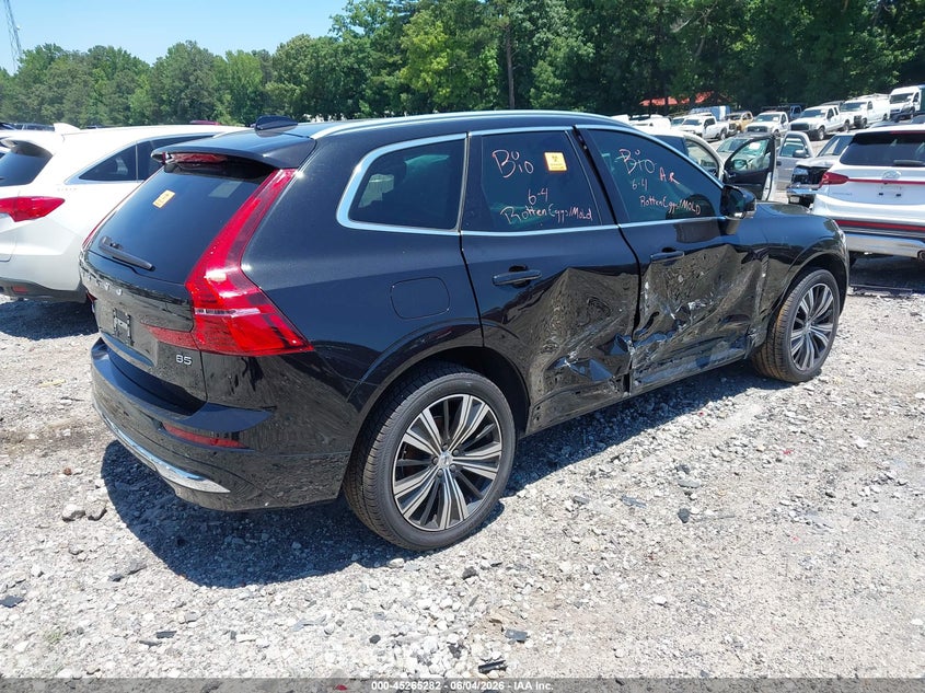 2022 VOLVO XC60 auction photo 4