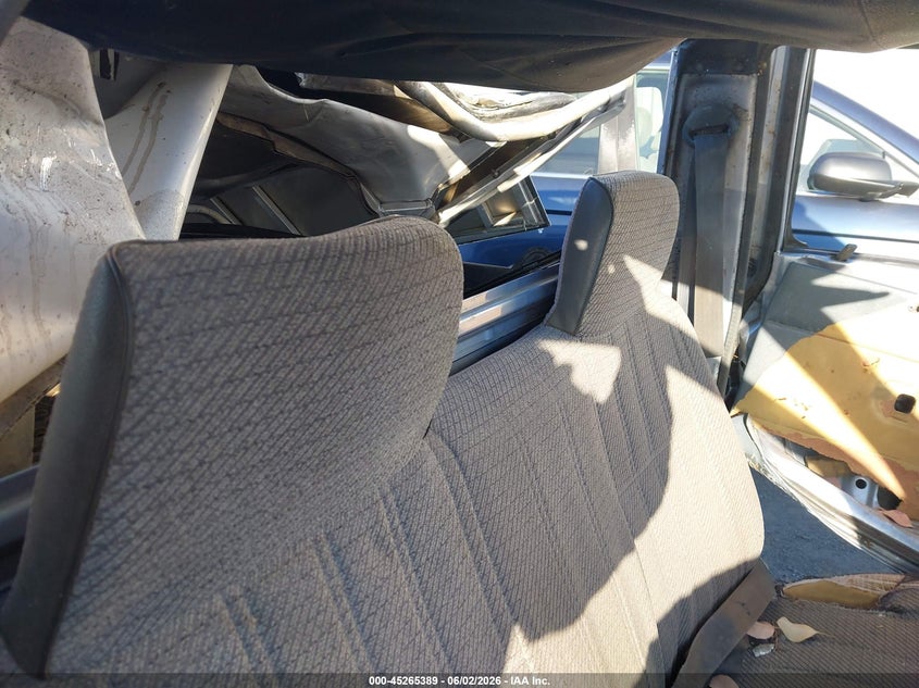 1990 Toyota Pickup 1/2 Ton Short Wheelbase VIN: JT4RN81A3L0053228 Lot: 45265389