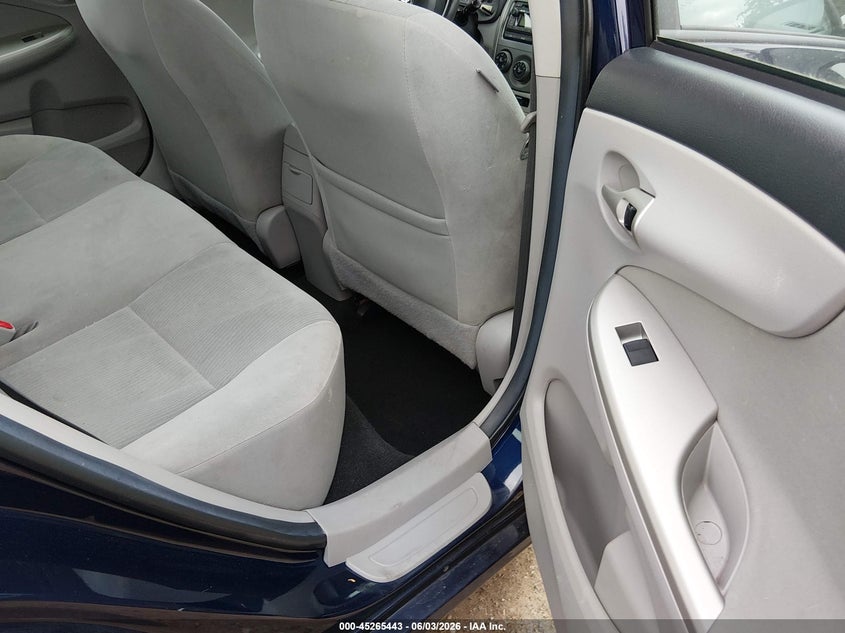 2012 Toyota Corolla 1.8 Le blue Lot 111045265443 Vin 2T1BU4EE5CC885220