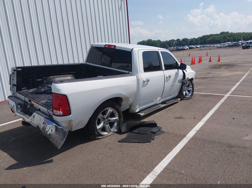 2016 RAM 1500 auction photo 4