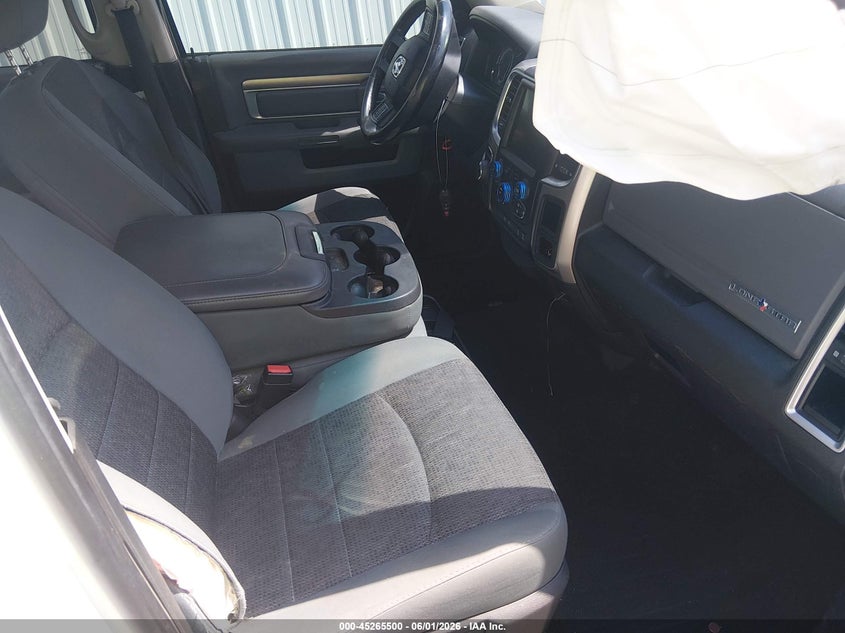 2016 RAM 1500 auction photo 5