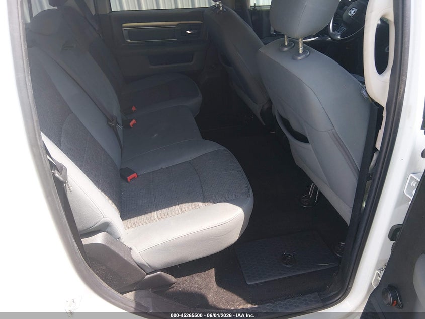 2016 RAM 1500 auction photo 8