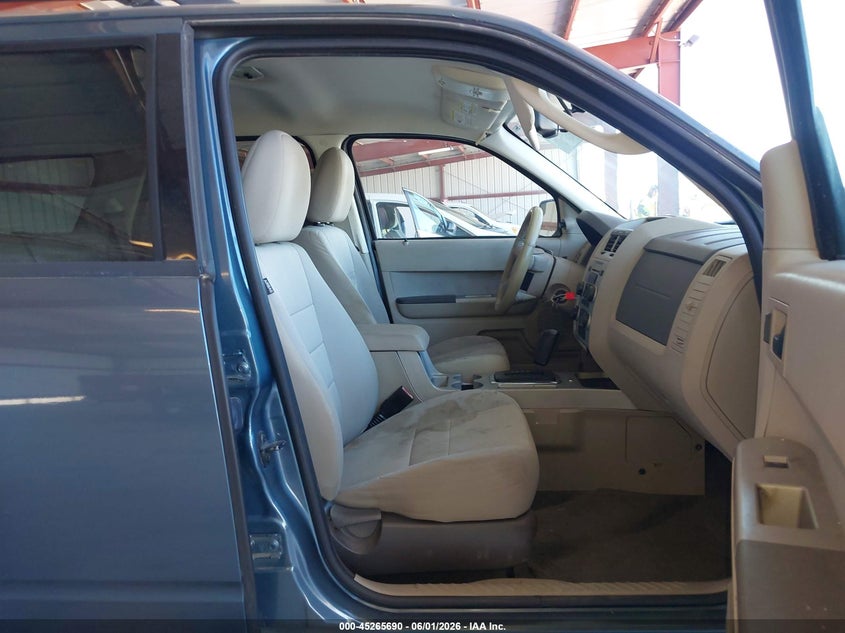 2011 Ford Escape 3.0 Xlt blue Lot 111045265690 Vin 1FMCU0DG8BKB98371