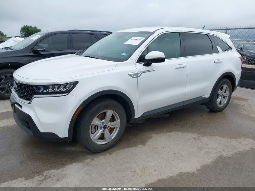 2023 KIA SORENTO auction photo 2