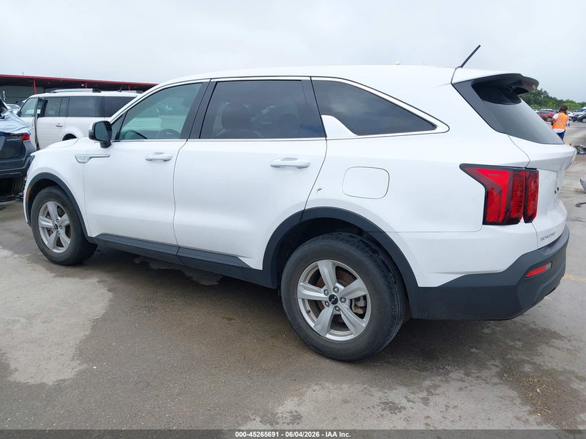 2023 KIA SORENTO auction photo 3