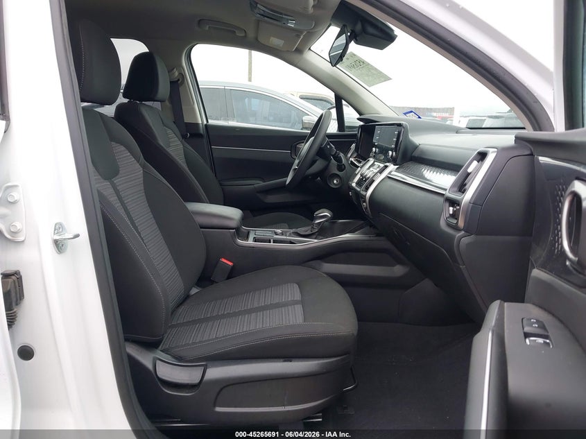 2023 KIA SORENTO auction photo 5