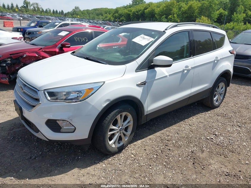 Vin: 1fmcu9gd4juc32170, lot: 45763592, ford escape se 20182