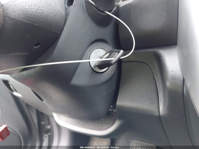 2015 NISSAN VERSA HATCHBACK 1.6L I-4 DOHC, VVT, 109HP
