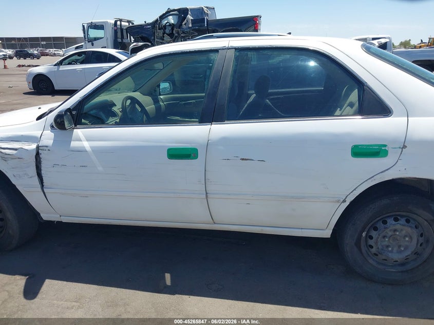 1999 Toyota Camry Le VIN: JT2BG28K5X0276263 Lot: 45265847