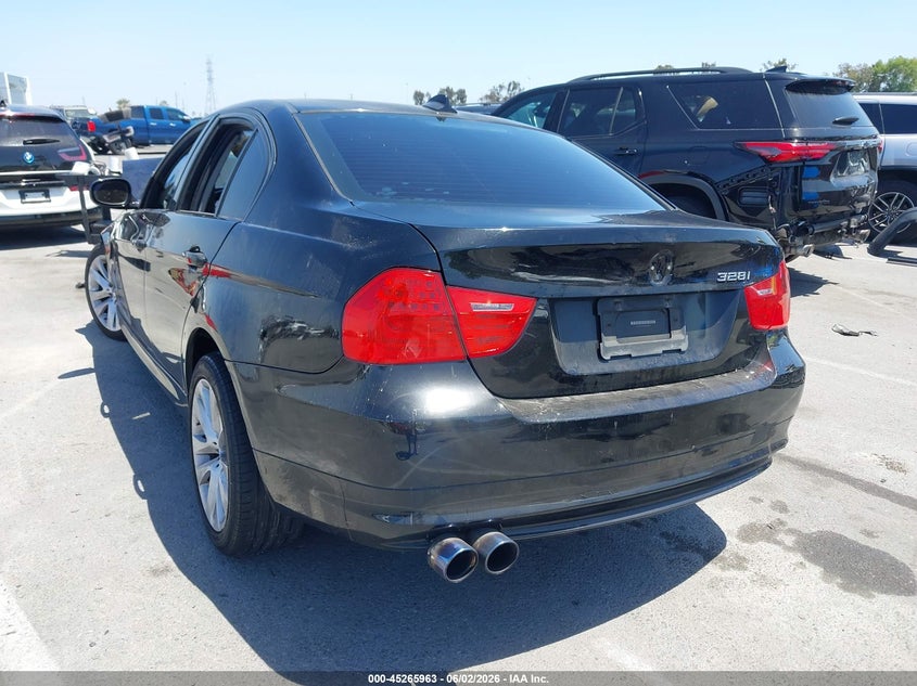 Vin: wbaph5g59bnm81133, lot: 45763783, bmw 328i 20113
