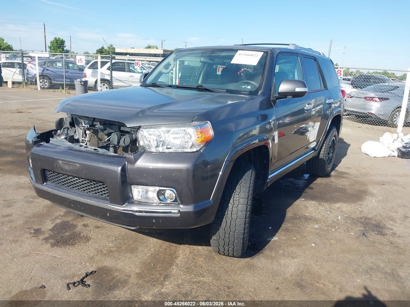 Vin: jtebu5jr9d5143427, lot: 45763843, toyota 4runner sr5 20132