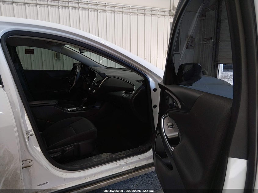 2020 CHEVROLET MALIBU auction photo 5