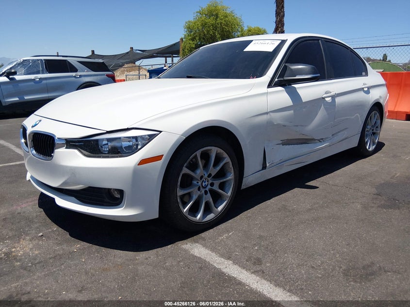 Vin: wba3b1c52ek133940, lot: 45763946, bmw 320i 20142
