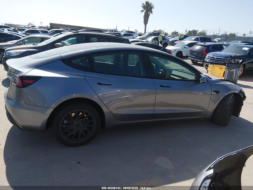 2025 Tesla Model 3 Long Range All-Wheel Drive VIN: 5YJ3E1EB4SF966676 Lot: 45266143