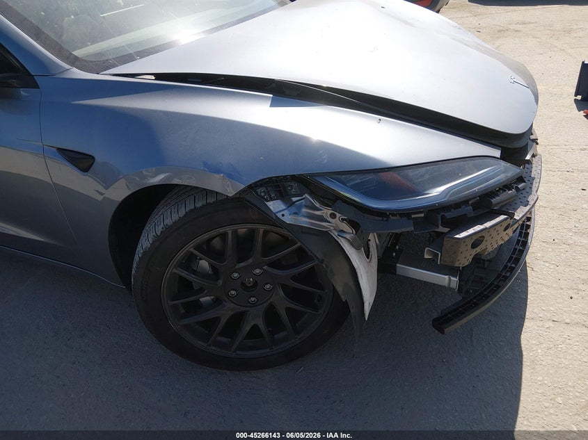 2025 Tesla Model 3 Long Range All-Wheel Drive VIN: 5YJ3E1EB4SF966676 Lot: 45266143