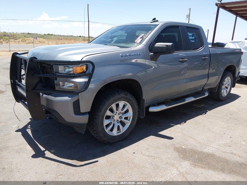 2020 Chevrolet Silverado 1500 4wd  Standard Bed Custom 1GCRYBEF1LZ280276 photo 1
