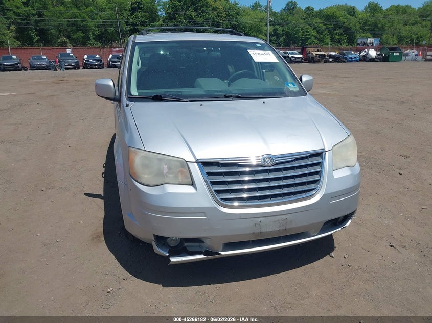 2010 Chrysler Town & Country Touring VIN: 2A4RR5D18AR451143 Lot: 45266182