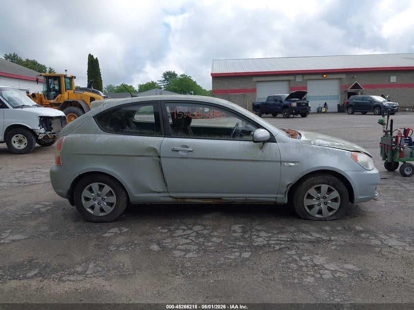 2011 Hyundai Accent Gs VIN: KMHCM3AC7BU187272 Lot: 45266218