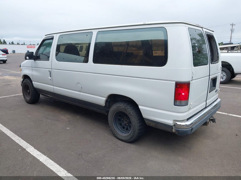 1997 FORD CLUB WAGON auction photo 3