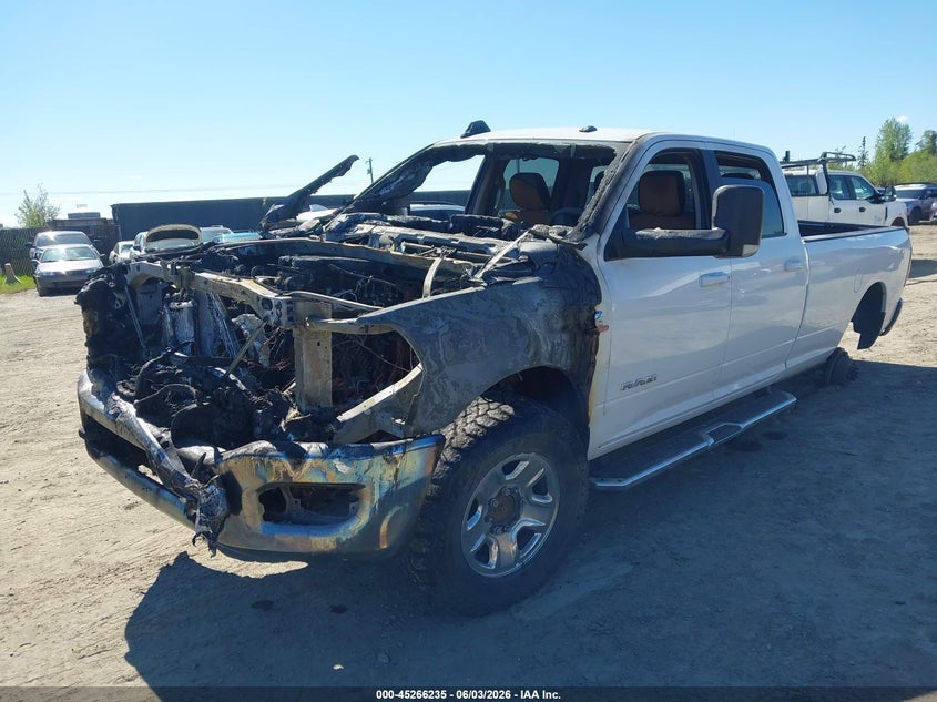 Vin: 3c6ur5jl6lg141045, lot: 45764055, ram 2500 big horn  4x4 8' box 20202