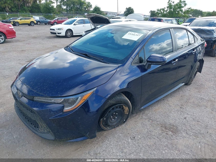 5YFEPMAE8NP379197 2022 Toyota Corolla Le photo 1