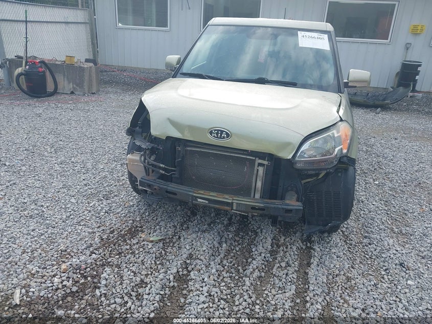 2011 Kia Soul + VIN: KNDJT2A28B7237675 Lot: 45266405