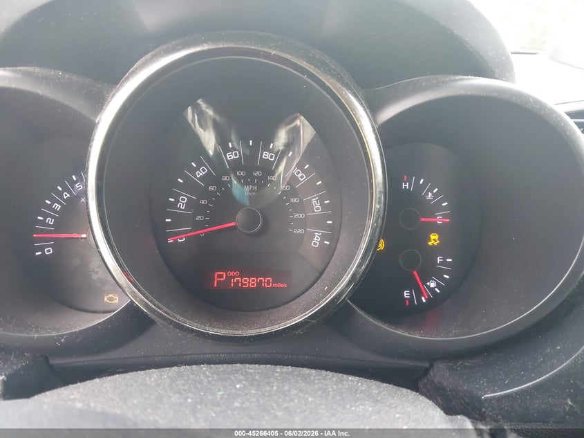 2011 Kia Soul + VIN: KNDJT2A28B7237675 Lot: 45266405