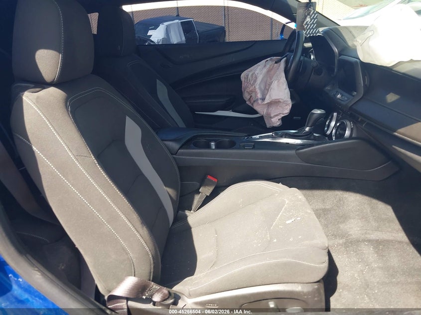 2017 CHEVROLET CAMARO auction photo 5