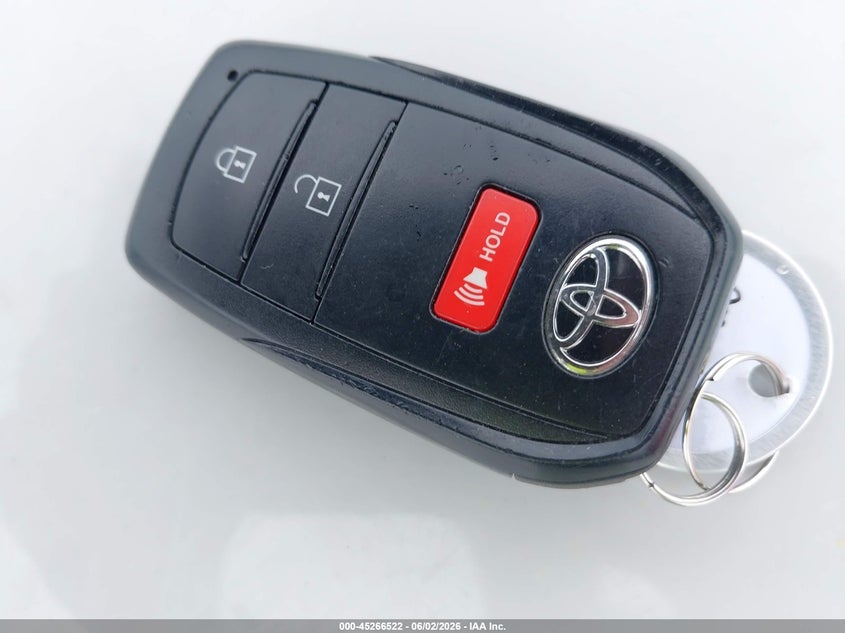 2024 Toyota Corolla Cross Le VIN: 7MUCAAAG4RV104230 Lot: 45266522