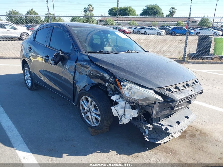 Vin: 3mydlbzvxgy132011, lot: 45764404, scion ia 2016 img_1