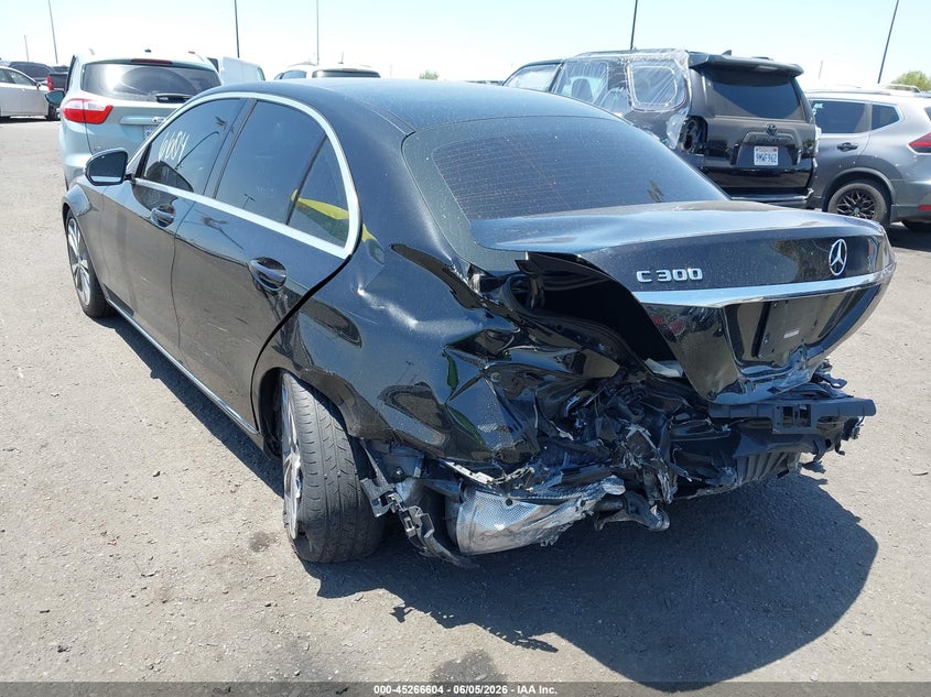 Vin: 55swf4jb4hu219779, lot: 45764424, mercedes-benz c 300 20173