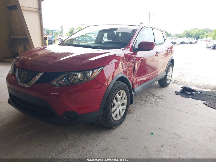 Vin: jn1bj1cpxjw186684, lot: 45764519, nissan rogue sport s 20182