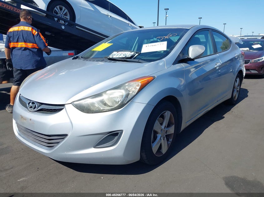Vin: 5npdh4ae5dh373619, lot: 45764597, hyundai elantra gls 20132