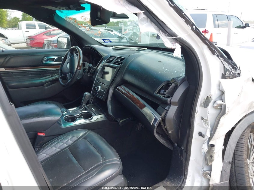 VIN 1FM5K8HTXHGA15715 2017 FORD EXPLORER PLATINUM