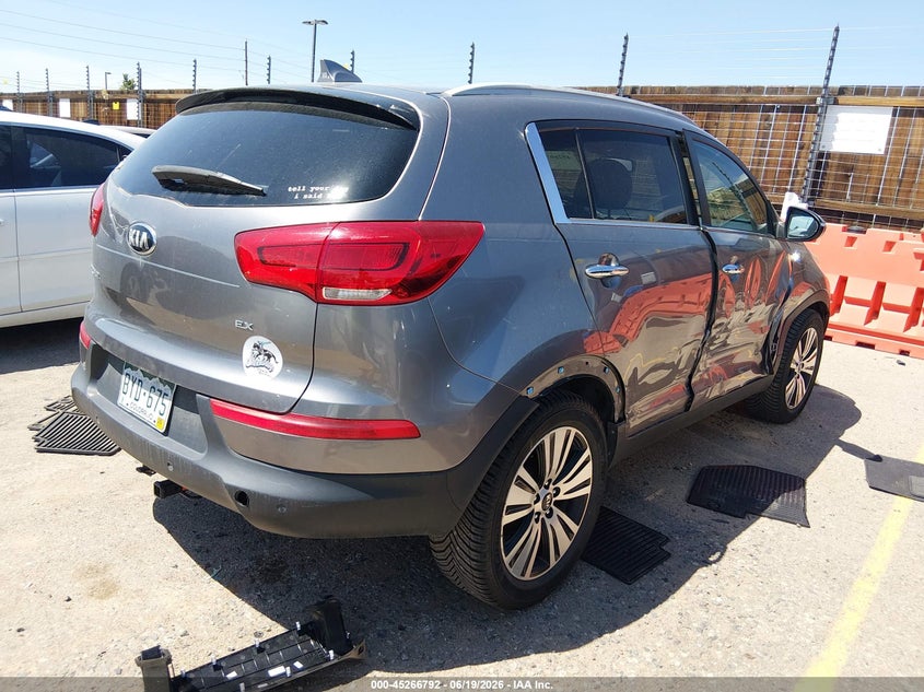 2015 KIA SPORTAGE auction photo 4