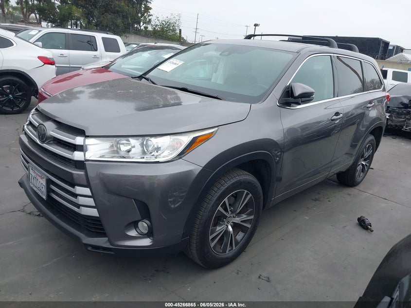 Vin: 5tdzzrfh3hs213189, lot: 45764685, toyota highlander le plus 20172