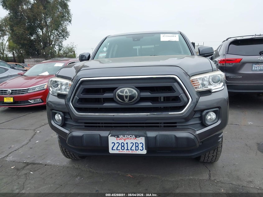 2020 TOYOTA TACOMA SR5 — Photo 12