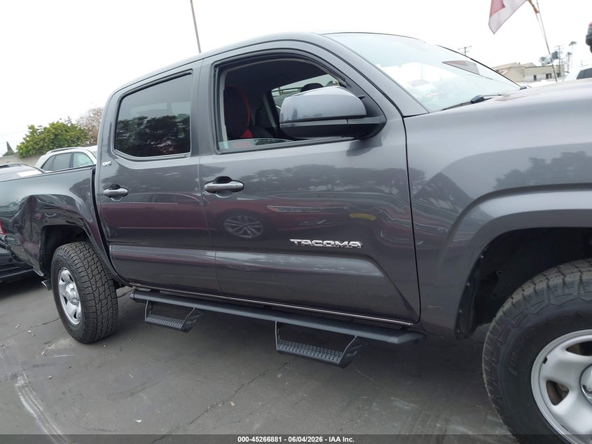 2020 TOYOTA TACOMA SR5 — Photo 13
