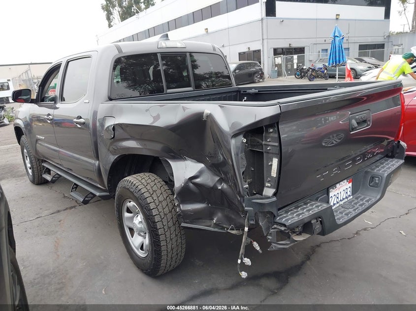 2020 TOYOTA TACOMA SR5 — Photo 3