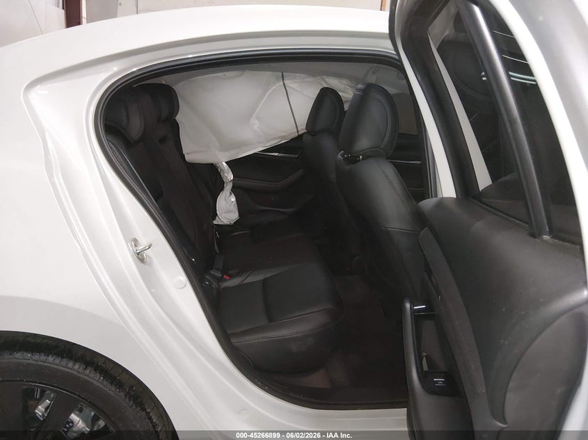 2026 MAZDA 3 SEDAN 2.5L I-4 DI, DOHC, VVT, 186HP