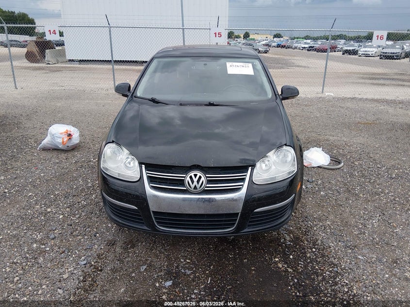 2010 Volkswagen Jetta Limited Edition VIN: 3VWRZ7AJ4AM138570 Lot: 45267025