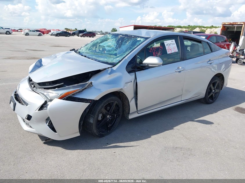 Vin: jtdkarfuxg3027252, lot: 45764934, toyota prius three touring 20162