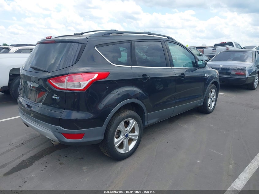 Vin: 1fmcu9gx5dud84103, lot: 45765013, ford escape se 20134