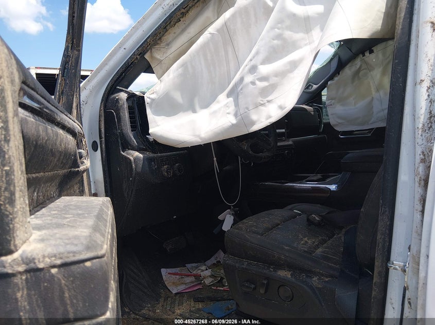 2026 CHEVROLET SILVERADO 2500 HD auction photo 5