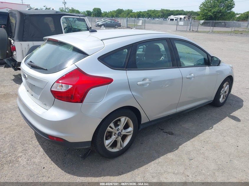 2012 Ford Focus 2.0 Se silver Lot 111045267351 Vin 1FAHP3K2XCL462735