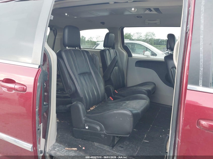 2015 Chrysler Town & Country Touring VIN: 2C4RC1BGXFR636860 Lot: 45267510